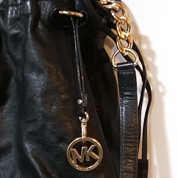 Michael Kors Black Shoulder Bag - Picture 5 of 13